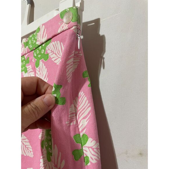 Southern Preppy Retro Pink Green Turtle Print Capri Pants - Picture 3 of 13